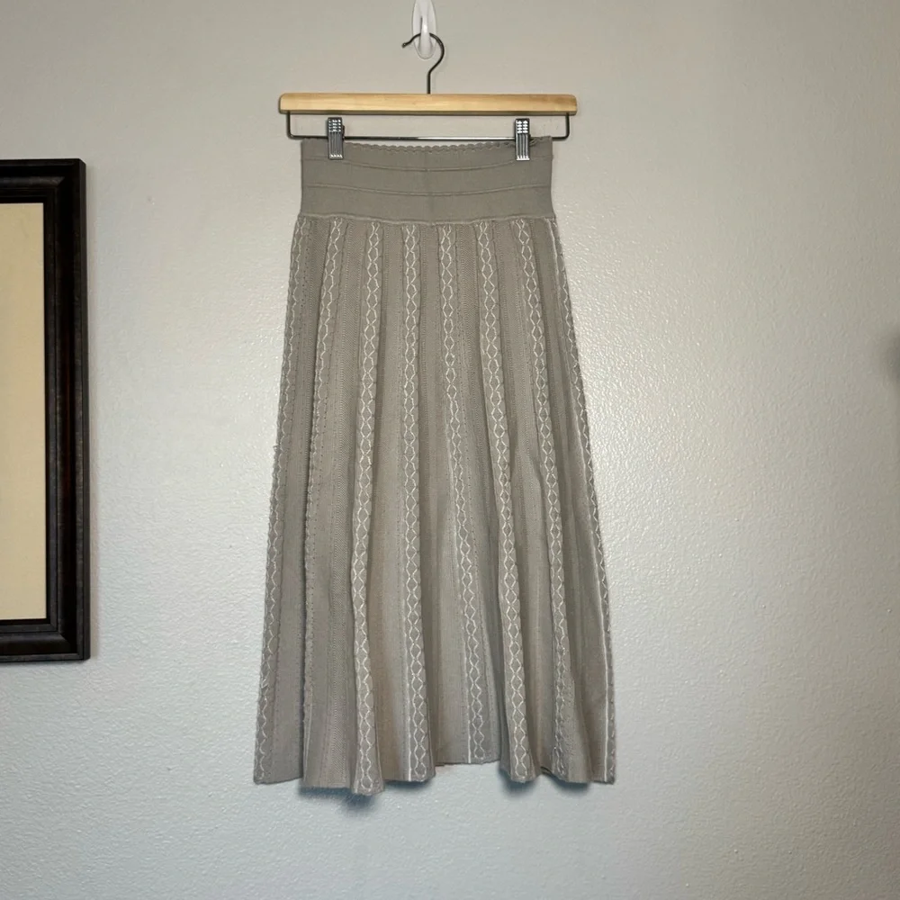NWT Milano Tan Geometric Design Sweater Midi Skirt Size Small